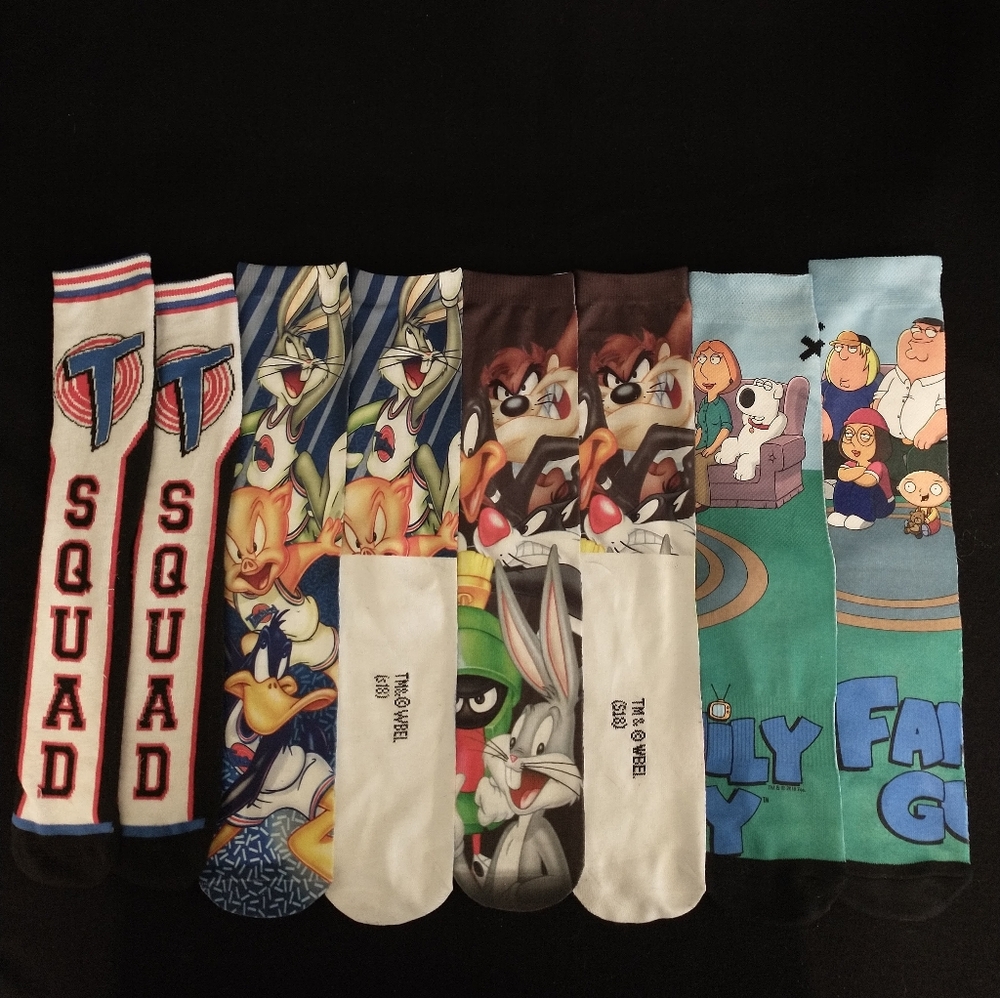 CARTOON SOCKS 4 PAIRS of SOCKS: NEW FUN - Men's BRAND NEW!  Crew Socks